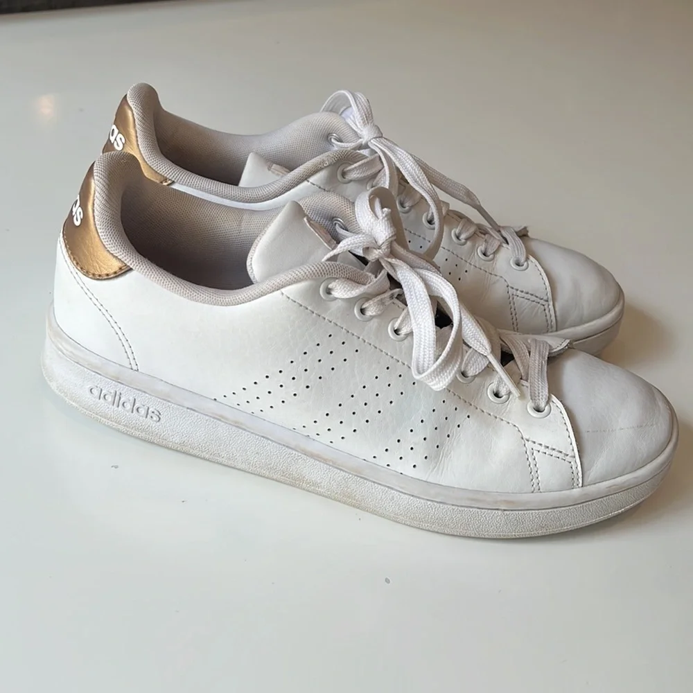 ADIDAS - Picture 3 of 8